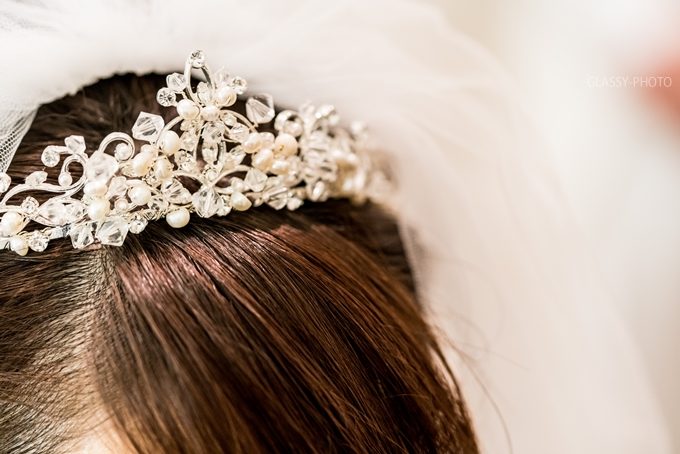 素敵な髪飾り「ティアラ」をつけた花嫁さんはより美しい！
