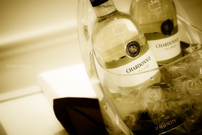 ワインはシャルドネ　CHARDONNAY