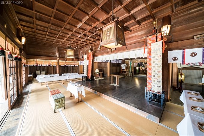 安久美神戸神明社さんの本堂内は結構広くて写真撮影もしやすい