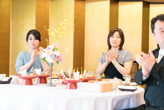 花嫁さんから新郎さんへのプレゼントに、餅つき大会、友人スピーチなど